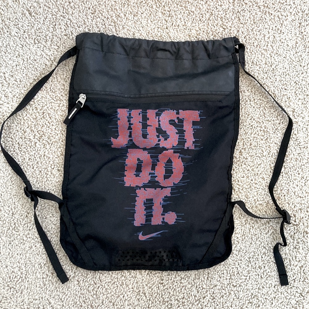 Nike Lightweight Backpack - Picture 4 of 8